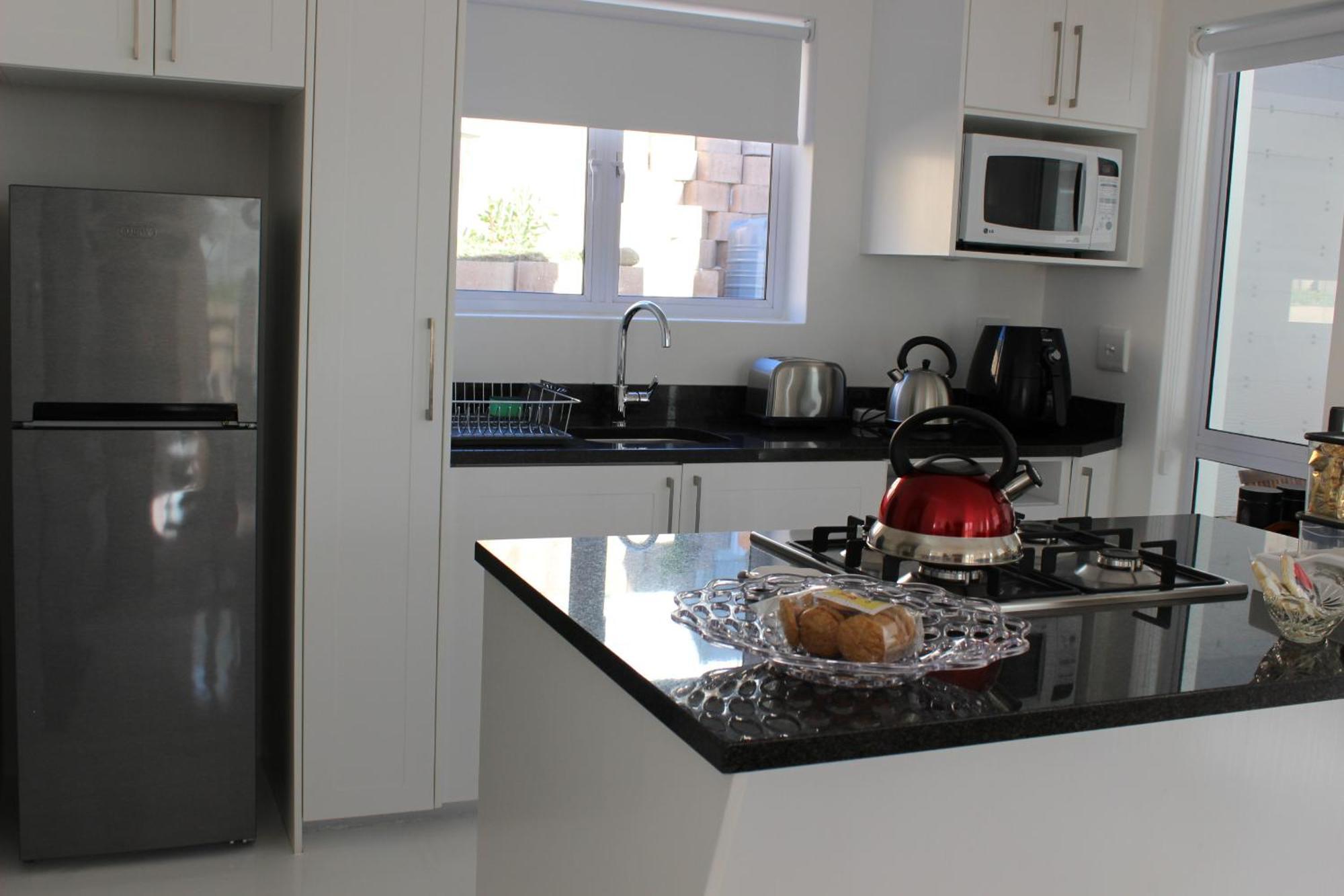 Nivenia Beach House Bettyʼs Bay Eksteriør bilde